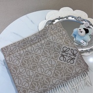LOEWE Anagram scarf 羊絨羊毛圍巾頸巾奶茶色 米色