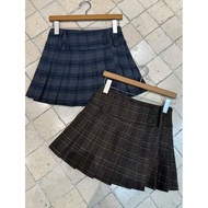 Live Style Jan26-040 Plaid Double Button Pleated Skirt