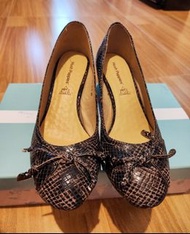 Moving Sale - Hush Puppies 女鞋