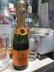 Veuve clicquot champagne 375 ml