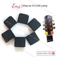 Authzi quality rubber pick holder with 2 pick tips