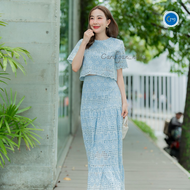 Layla ชุดเซตสุดฮ็อตรอบนี้มากับงานผ้าปักฉลุสวยๆ เสื้อครอปแมทกับกระโปรงเอวสูงทรงสวย ใส่แล้วเพรียวมากก 