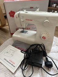 Singer Tradition 2250 Sewing Machine