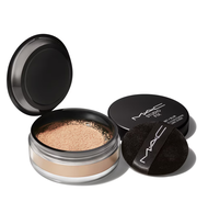 MAC Studio Fix Pro Set + Blur Weightless Loose Powder 6.5g. (Medium Deep) แม็ค แป้งฝุ่น สัมผัสบางเบา