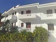 尼奧斯伊卡洛斯旅館 (Neos Ikaros)