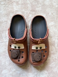 Crocs 聯乘 Cars 哨牙嘜拖鞋