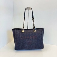 香奈兒/Chanel 深藍色牛仔丹寧中號 沙灘托特包