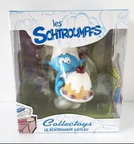 香港懷舊玩具 藍精靈 歐洲名牌 Collector Toy Resin  公仔 厨師公仔 Smurf Collector toy Resin figure Chef Smurf with Cake ,
