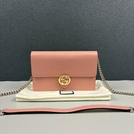 GUCCI 粉色woc鏈條斜背包