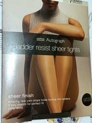 新貨到💖 全新英國M&S未開封 7D極透膚 【 3 WAY STRETCH ULTR SHEER TIGHTS 】超薄絲襪
*SHEER FINISH
**LOOK ON LEGS!!!
Size: 