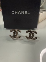 Chanel 雙C耳環