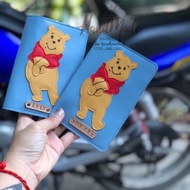 (Chat chốt tên-chọn màu)vỏ hộ chiếu gấu POOH- bao hộ chiếu gấu- bọc hộ chiếu POOH- passport cover
