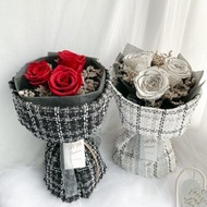 永生花 / 小香風花束 / 厄瓜多永生玫瑰花束 / 情人節花束