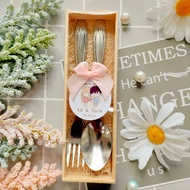 เซตละ50ชิ้นตกชิ้นละ17บาท ของชำร่วยช้อนส้อมแพ็คกล่องไม้