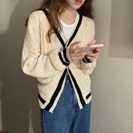 Korea  top,korea brand, size s to L,three colors cardigan , black coat,white coat, cream coat,jacket