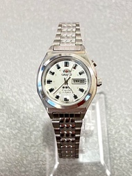 นาฬิกาข้อมือ Orient Automatic Mechanical Night Light Retro Ladies Watch ยี่ห้อ Samsung Series วงแหวน