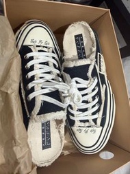 xVESSEL吳建豪聯名半拖帆布鞋