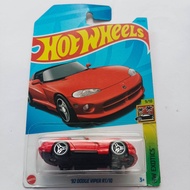 Hot wheels 92 dodge viper rt/10 merah