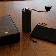 Timemore 泰摩 栗子 C2 便攜手搖磨豆器 (黑色/白色)