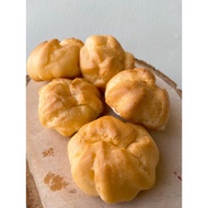 Custard Cream Puff by C'rius Bake