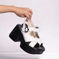 Wedges Shoes with Open Toe Buckle, Flattering, Comfortable, Easy to Walk in, 9cm High TCN