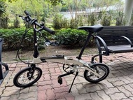 Dahon D9