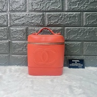 CHANEL 粉橘魚子醬手提化妝箱