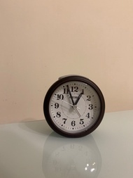 SEIKO 靜音木色小時鐘
