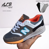 Sepatu Casual Sneakers Pria NB 997 USA Premium Grey