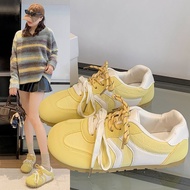 2 Colors Large Size 36-42 German Training Shoes Women Retro Flat Sole Lightweight Soft Sole Comforta