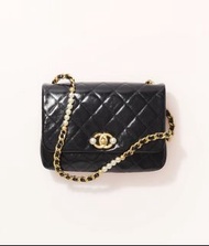 Chanel Small Flap Bag -2022 - 22c 新款 - Calfskin, Imitation Pearls &amp; Gold-Tone Metal Black- 珍珠包- mini flap bag - classic flap