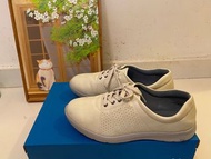 Pansy 日本牌子 米色皮面 便服鞋