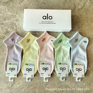 A alo Boxed Short Tube Sports Socks Four Seasons Men Women Low-Top Boat Socks Comfortable Breathable