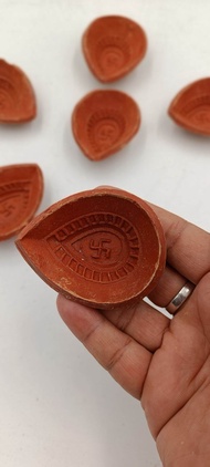 ดิยาดินเผาสำหรับปูชา ดิวาลี พิเศษ 3*2 นิ้ว ราคาถูกและดี clay Diya for Puja Diwali Special 3*2 Inches