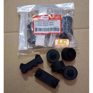 HONDA EX5 / DREAM SEAT RUBBER Getah Hitam Kusyen [77205-GN5-900] [ 77206-GN5-900 ]