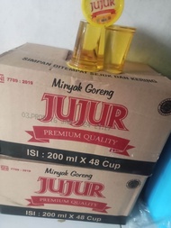 Minyak goreng gelas 1 DUS isi 48 pcs merek JUJUR 200ml x 48 cup minyak jernih