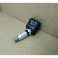 MERCEDES BENZ C-CLASS / CLS / AMG / C350 / C300 / C450 / C400 / C200 TAYAR TYRE TIRE WHEEL AIR PRESS