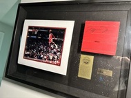 Michael Jordan auto game used floor 米高佐敦 簽名舊公牛地板
