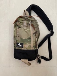 Gregory backpack 迷彩單肩背囊