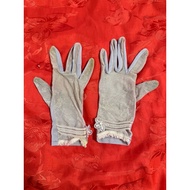 Pink Gloves See-Through Back Can Insert A Phone