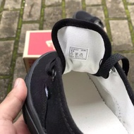 Vans AUNTHENTIC Black Shoes