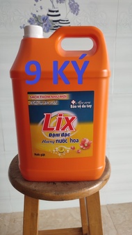 (9KG _ GIAO 2H) Nước giặt Lix đậm đặc HƯƠNG NƯỚC HOA can SIÊU TO 9kg làm sạch cực nhanh vết bẩn tăng