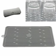 K-MART - 矽膠碗盤瀝水/隔熱墊 - 可折疊防滑餐墊-多功能防滑可折疊收納矽膠瀝水隔熱廚房餐具鍋墊 廚房餐具鍋墊廚房酒杯餐具 廚房必備 易於收納乾燥墊 碗架加厚防燙杯墊 硅膠防滑墊耐高溫護墊