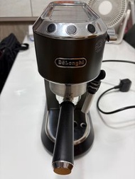 De'Longhi Dedica EC685 咖啡機