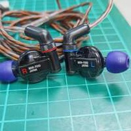 Sony MDR-7550 (行版 EX800ST)