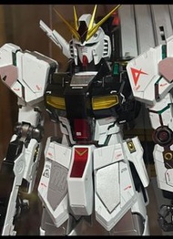 Bandai MG RX-93-v2 Hi-Nu Gundam 模型