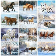 SDOYUNO ภาพวาดตกแต่งโดยตัวเลขภาพสีอะคริลิควาดฝูงม้าในหิมะภายในภาพวาดของขวัญส่วนบุคคล