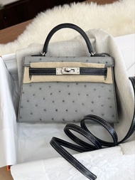 全新愛馬仕 Hermes mini kelly 2 二代 冰川藍拼黑色銀扣 鴕鳥皮