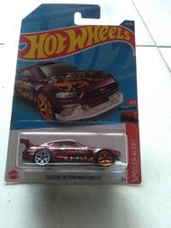 Hot wheels custom 18 FORD MUSTANG GT