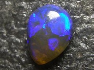【John's琉璃仙境】@A31天然澳洲閃電脊豔紫水晶黑蛋白石(Natural Dark Crystal Opal)@ 3.1005 CT-胖水滴特價只售首標~